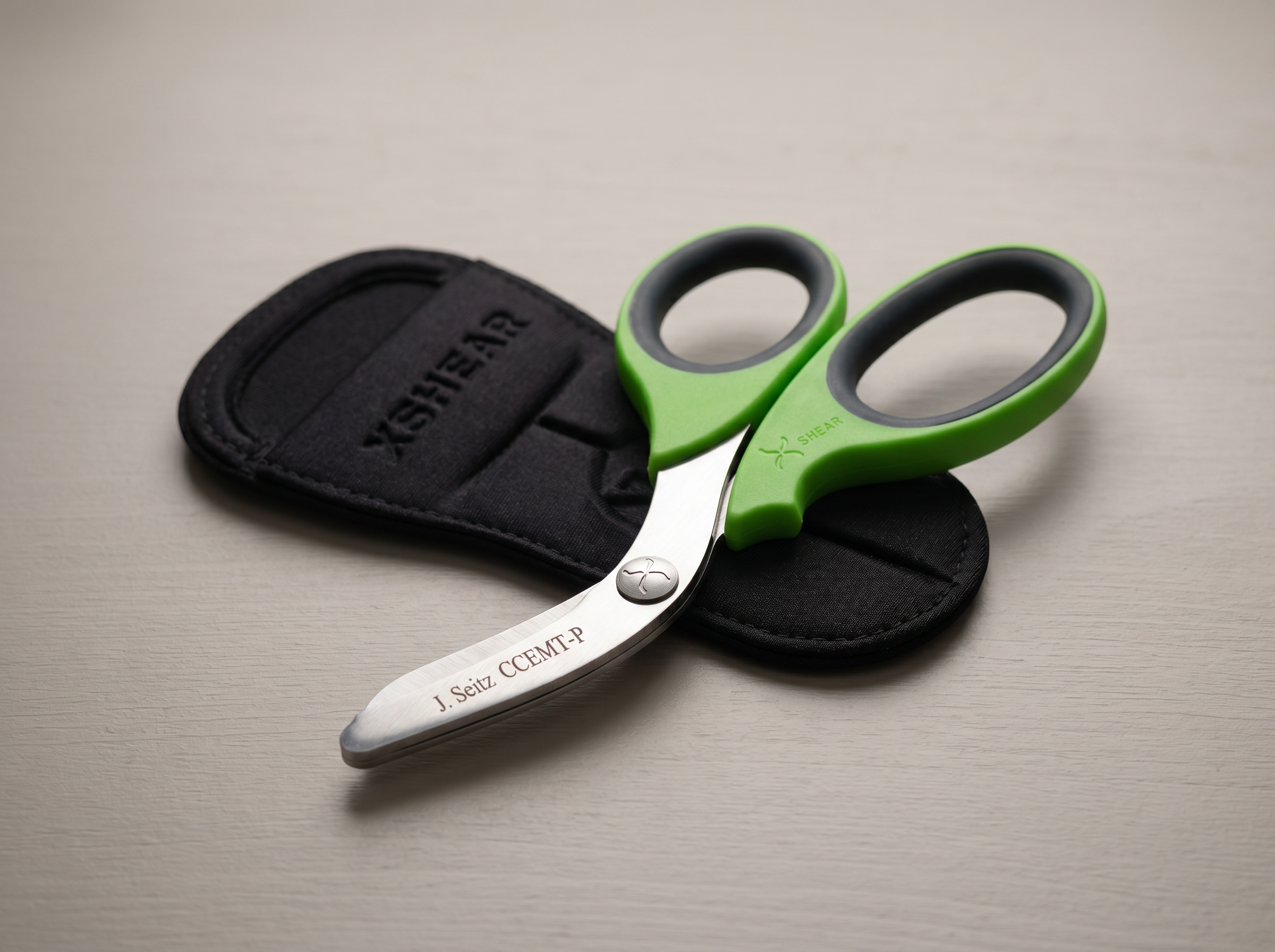 Medic Shears — Name Engraved Rescue Gift