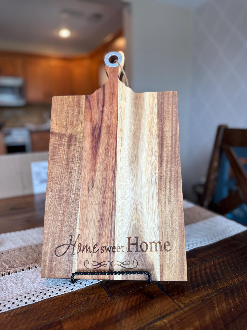Personalized Cutting Board with Stand